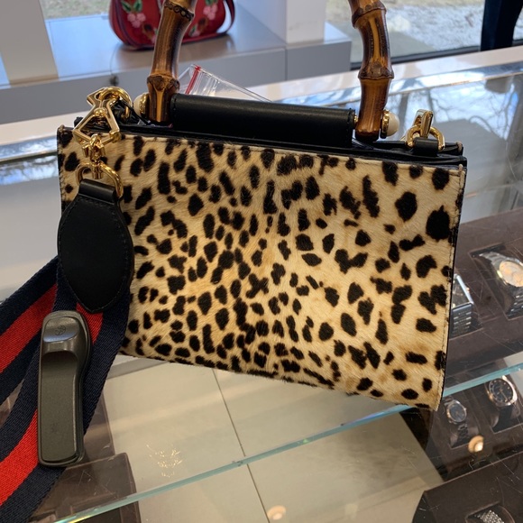 Brand New Gucci Nymphea Purse - Picture 2 of 5